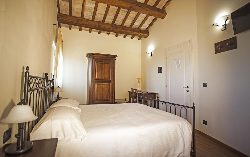 Hotel Il Ristoro Del Viandante Offagna Zimmer foto
