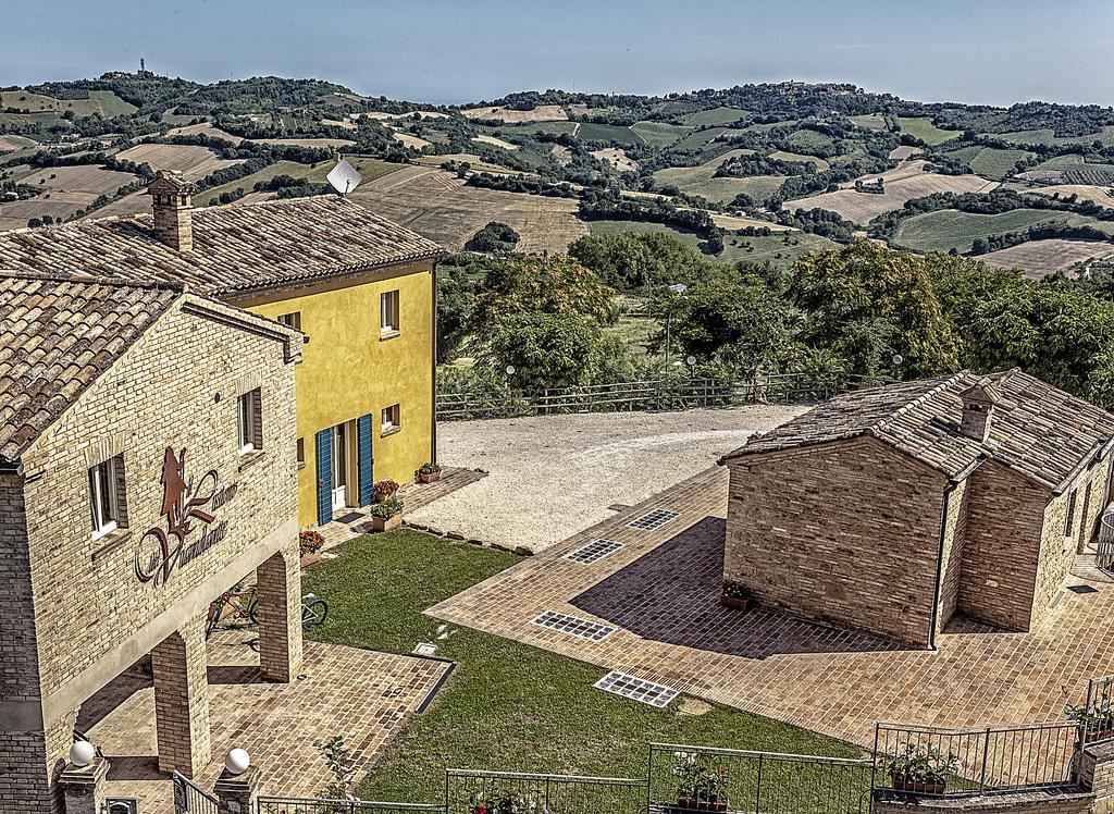 Hotel Il Ristoro Del Viandante Offagna Exterior foto