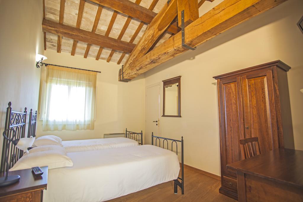 Hotel Il Ristoro Del Viandante Offagna Zimmer foto