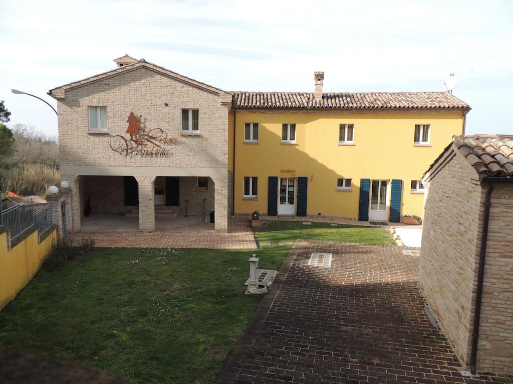 Hotel Il Ristoro Del Viandante Offagna Exterior foto