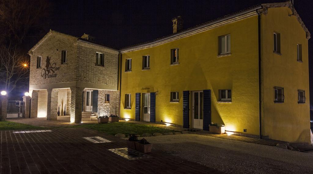 Hotel Il Ristoro Del Viandante Offagna Exterior foto